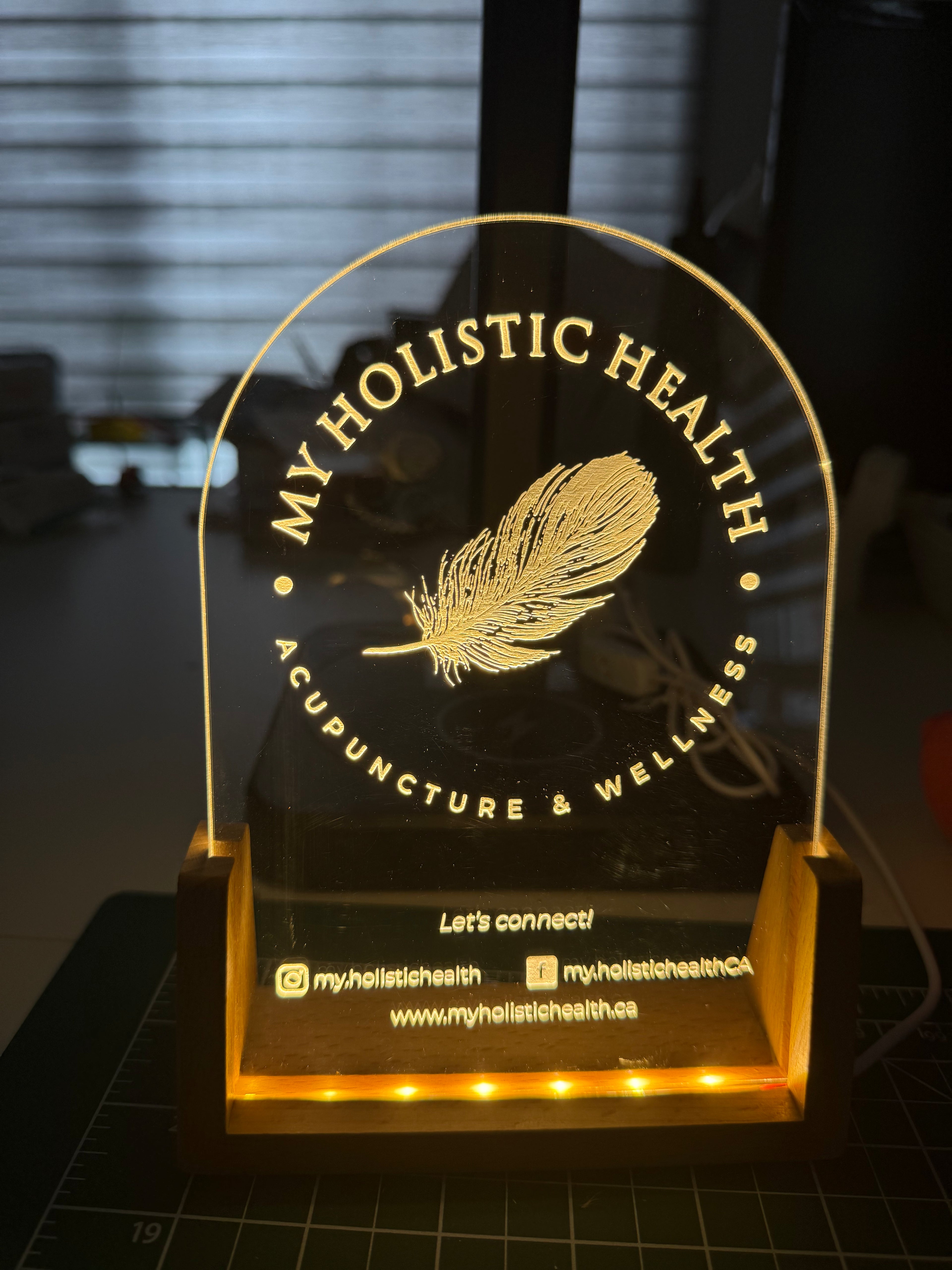 Personalized Name Night Light - Laser Engraved Clear Acrylic LED Lamp - Custom Kids & Office Gift