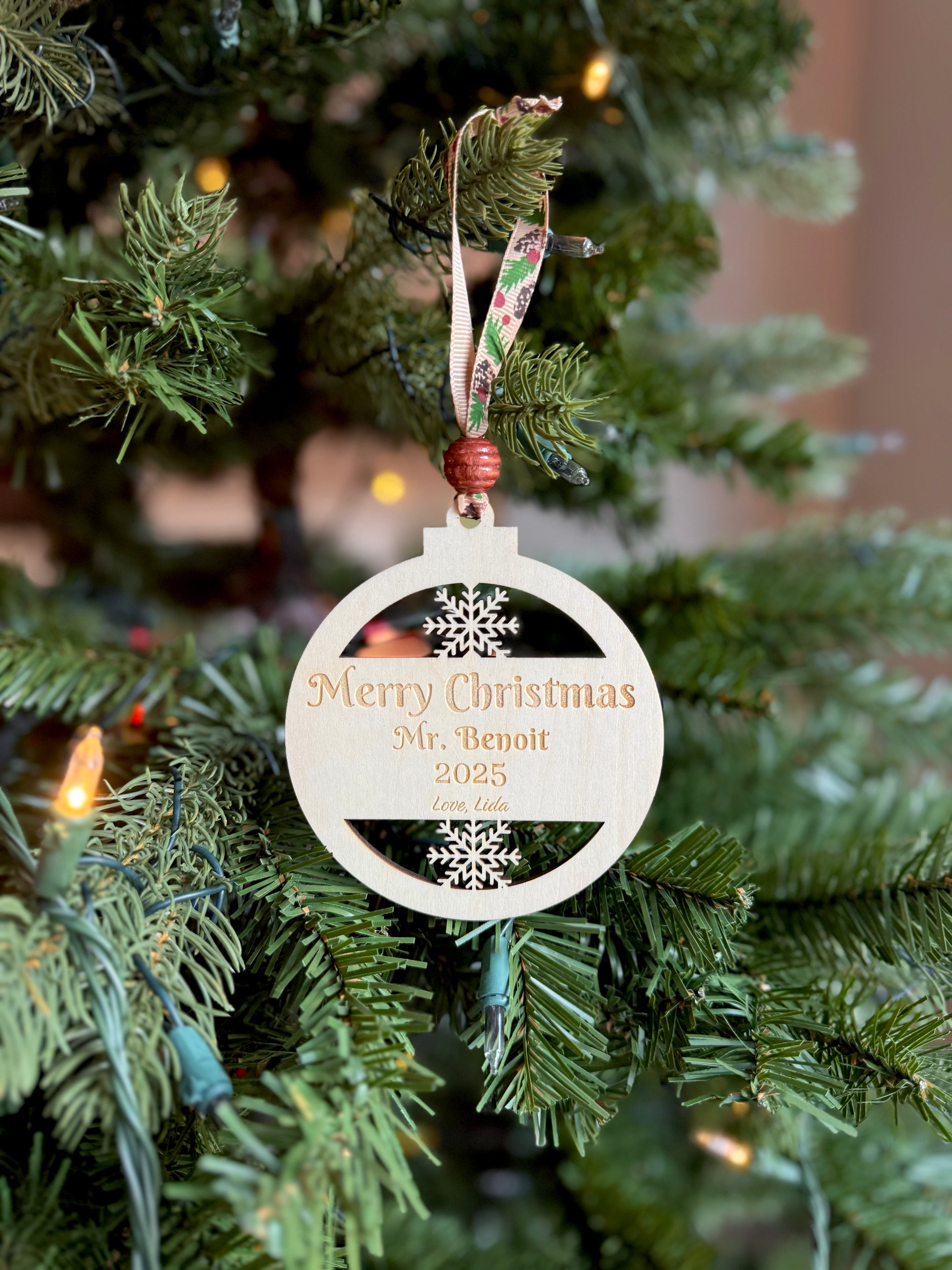 Personalized Wooden Teacher Christmas Ornament – Custom English & French Gift