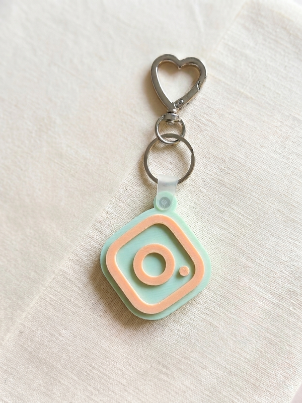 Custom 3D Printed NFC Keychain – Personalized Digital Business Card & Social Media Link – Instagram, Website, & More