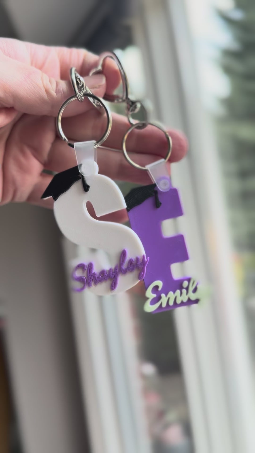 Personalized 3D Printed Graduation Keychain – Custom Initial, Name & Hat - Class of 2025/2026 Gift